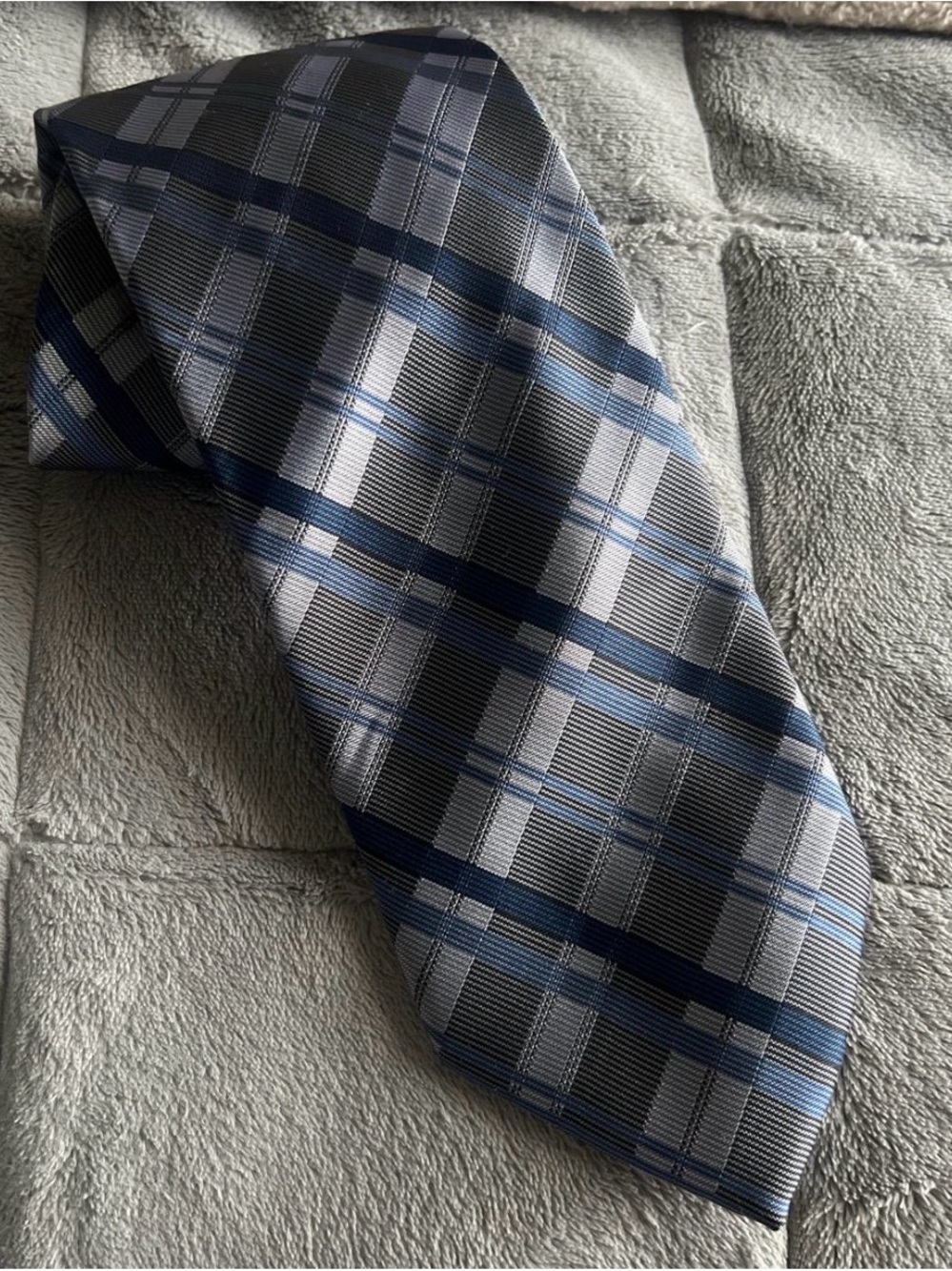 Plaid Men's Tie in Blue and Gray